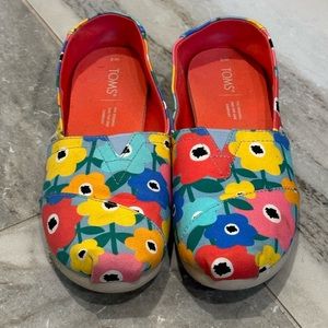 Womens Toms Floral Canvas Slip-On